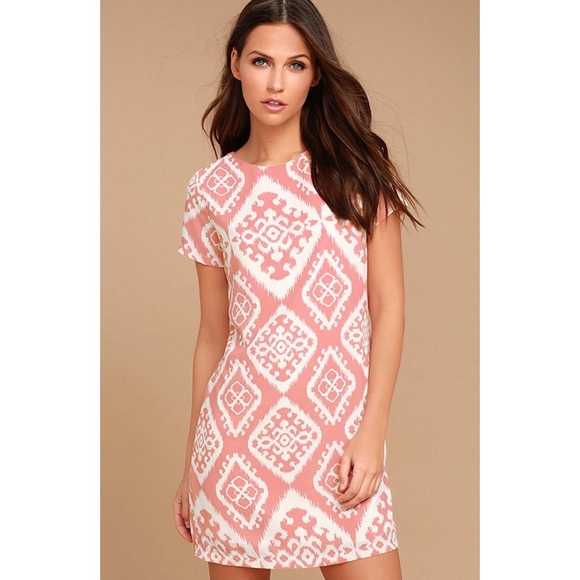 Lulus Dresses & Skirts - Lulu’s Rose and White ikat short sleeve shift S